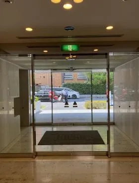元麻布クレストビルの外観
