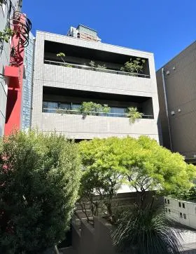 フラックスビルの外観