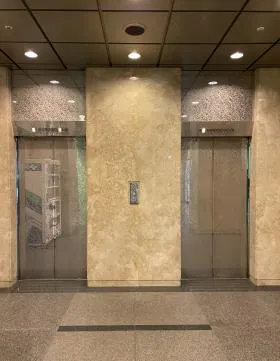 小伝馬町新日本橋ビルの外観