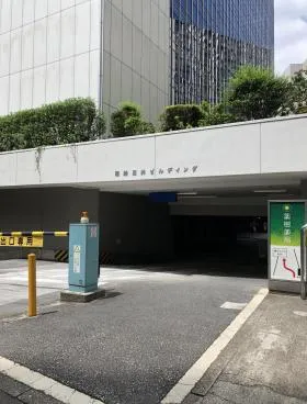 商船三井ビルの外観