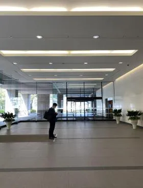 虎ノ門2丁目タワーの外観
