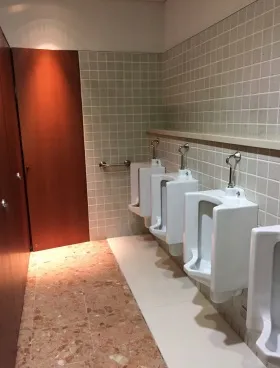 信濃町煉瓦館ビルの外観