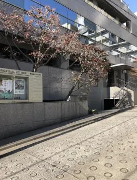 仙石山アートハウスビルの外観