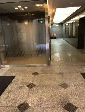 仙石山アートハウスビルの外観