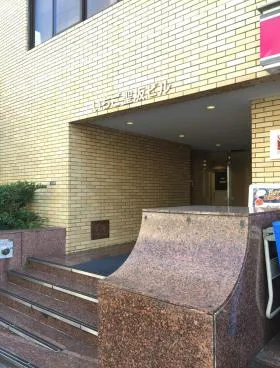 いちご聖坂ビル(旧)COI聖坂の外観