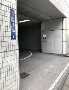 RandL TAKANAWA GATEWAY(旧:日本生命三田)ビルの外観