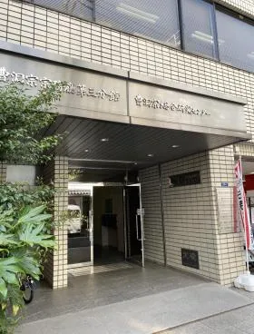 MGビルの外観