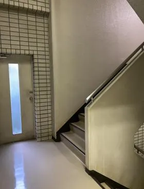 MGビルの外観