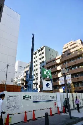 電巧社ビルの外観