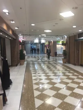 サンシャイン60ビルの外観