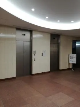 池袋ウエストパークビルの外観