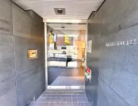 新宿花園MJビルの外観