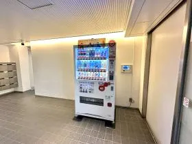 新宿花園MJビルの外観