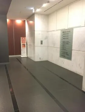 新橋センタープレイスビルの外観