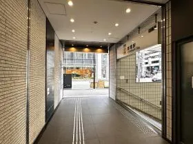 新橋センタープレイスビルの外観