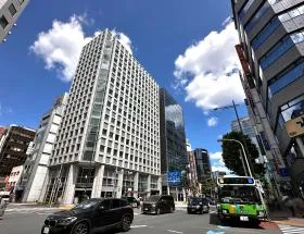 新橋センタープレイスビルの外観