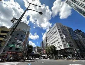 新橋センタープレイスビルの外観
