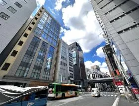 新橋センタープレイスビルの外観
