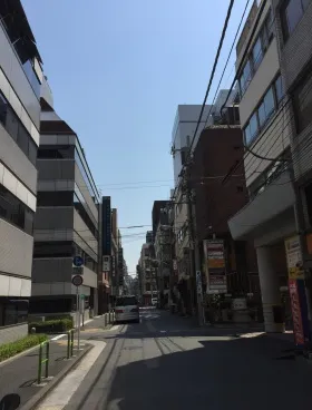 新三ビルの外観