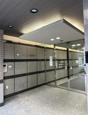 ザイマックス西新橋(旧:友泉西新橋)ビルの外観