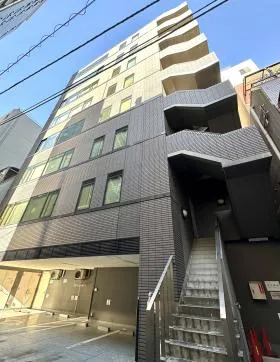ザイマックス西新橋(旧:友泉西新橋)ビルの外観