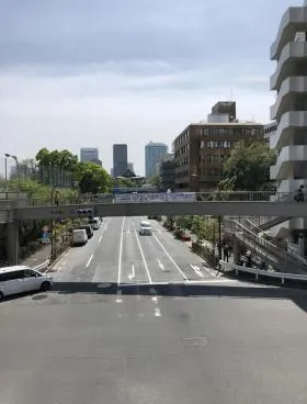 愛宕ヒルズサイドビルの外観