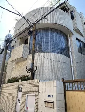 Barbizon26の外観