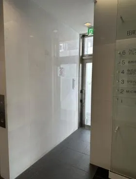 田町イーストウィングの外観