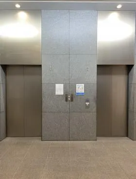 ニッセイ溜池山王ビルの外観