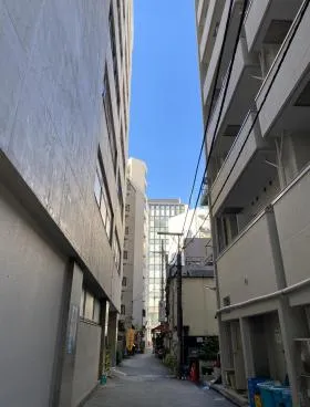 第1信和ビルの外観