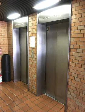 西山興業赤坂ビルの外観