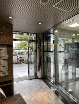 アパ赤坂ゲイトウェイビルの外観
