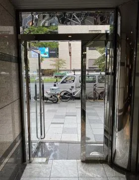 アパ赤坂ゲイトウェイビルの外観