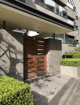 ペアホースビルの外観