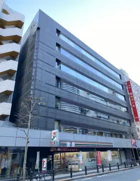 ナチュラルハウスビルの外観