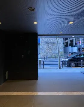ナチュラルハウスビルの外観