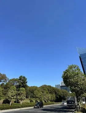 プラース・カナダの外観
