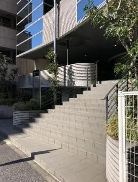 芝2丁目ビルの外観