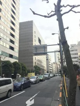 ニュー新坂ビルの外観