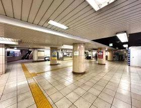東京メトロ千代田線「乃木坂駅」