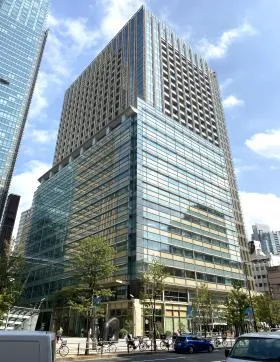 ミッドタウンイーストビルの外観
