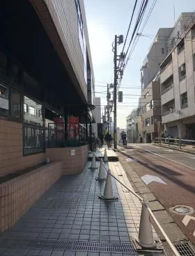 アウラビルの外観