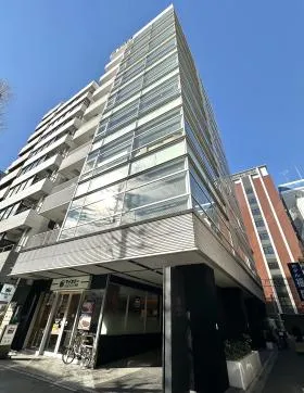 VORT上野(オリックス上野)ビルの外観