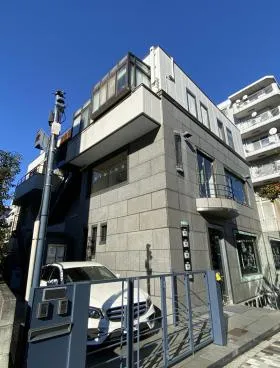 南青山4丁目ビルの外観