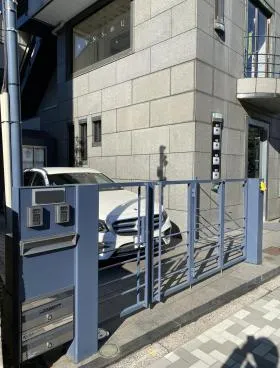 南青山4丁目ビルの外観