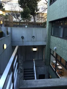 FOREST HILLS WESTの外観
