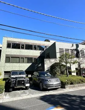 FOREST HILLS WESTの外観
