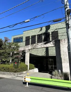 FOREST HILLS WESTの外観
