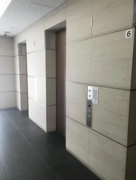 青山ライズスクエアの外観