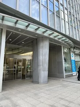 青山ライズスクエアの外観